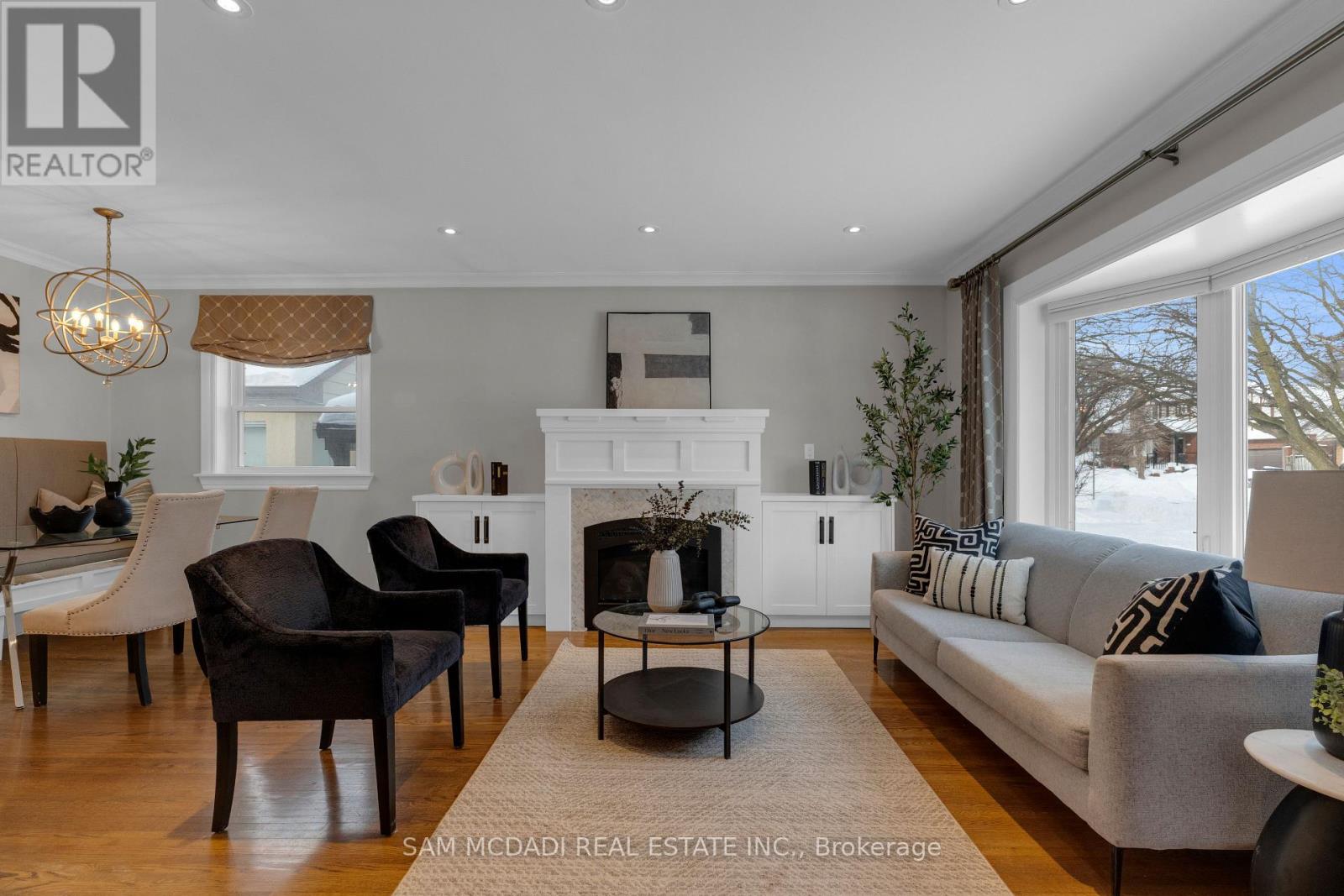 70 Thirty Seventh Street, Toronto, Ontario  M8W 3L8 - Photo 4 - W12741492