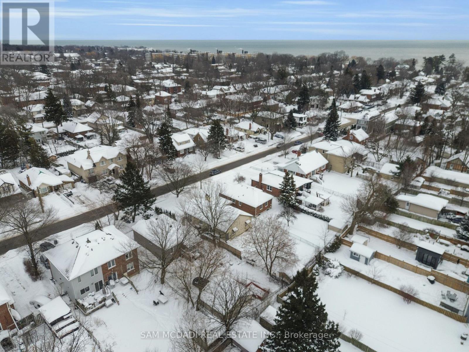 70 Thirty Seventh Street, Toronto, Ontario  M8W 3L8 - Photo 40 - W12741492