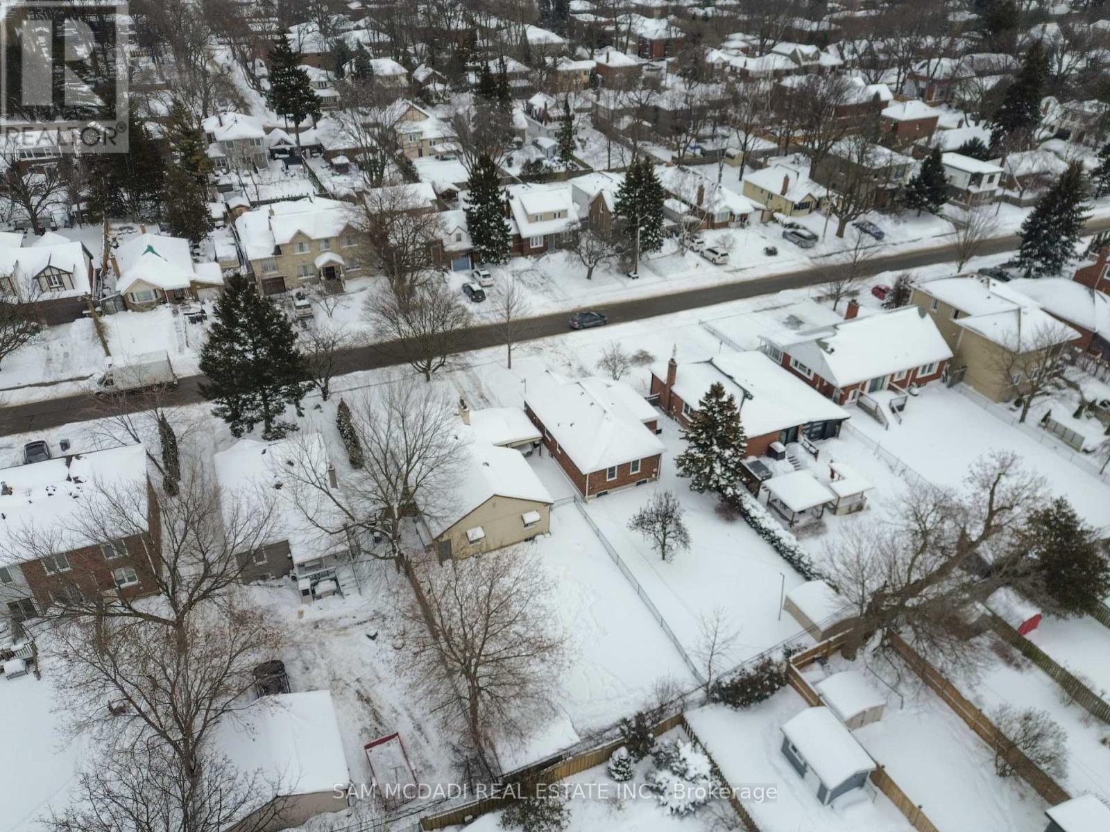 70 Thirty Seventh Street, Toronto, Ontario  M8W 3L8 - Photo 41 - W12741492