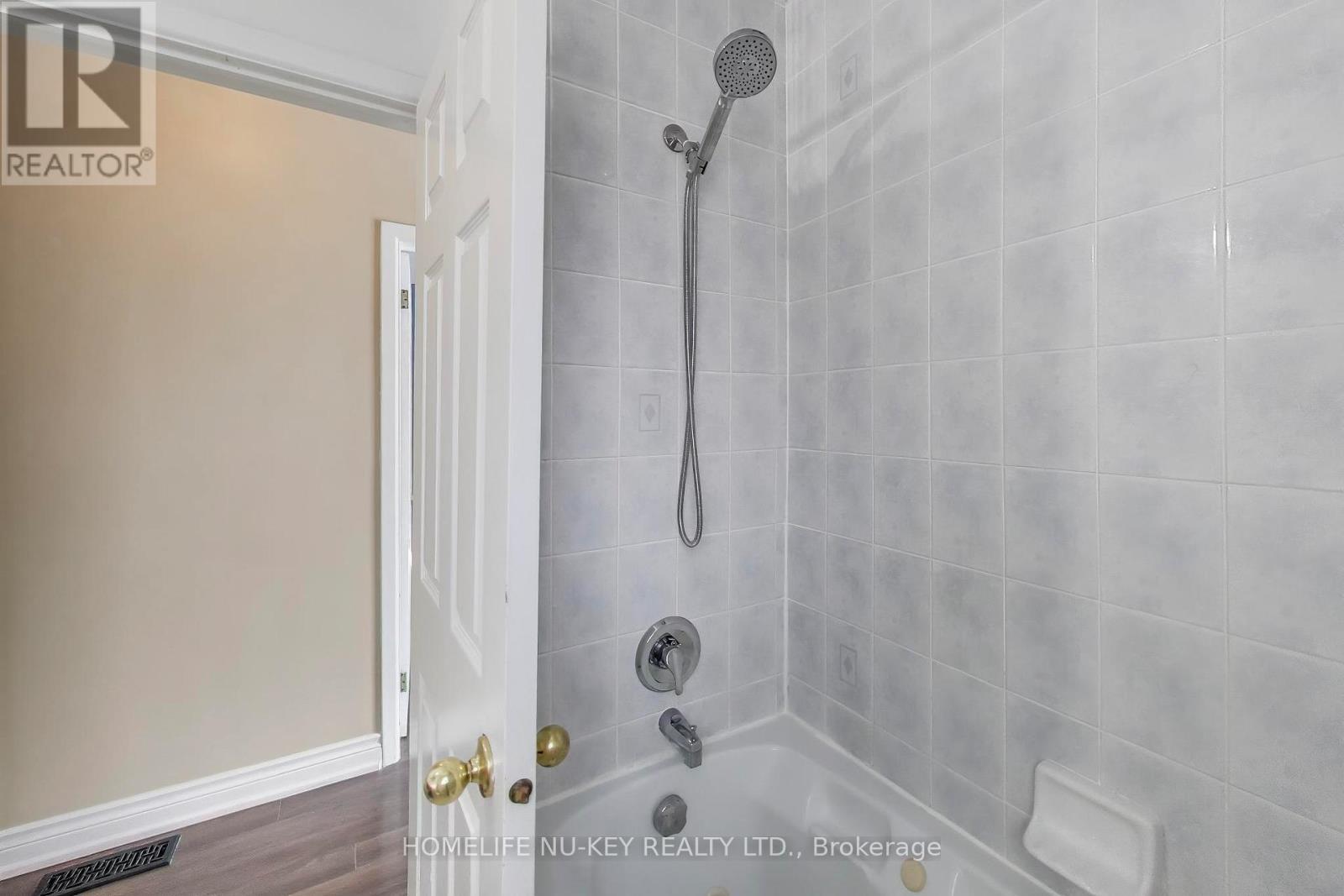 2443 Brookhurst Road, Mississauga, Ontario  L5J 1R4 - Photo 23 - W12741500