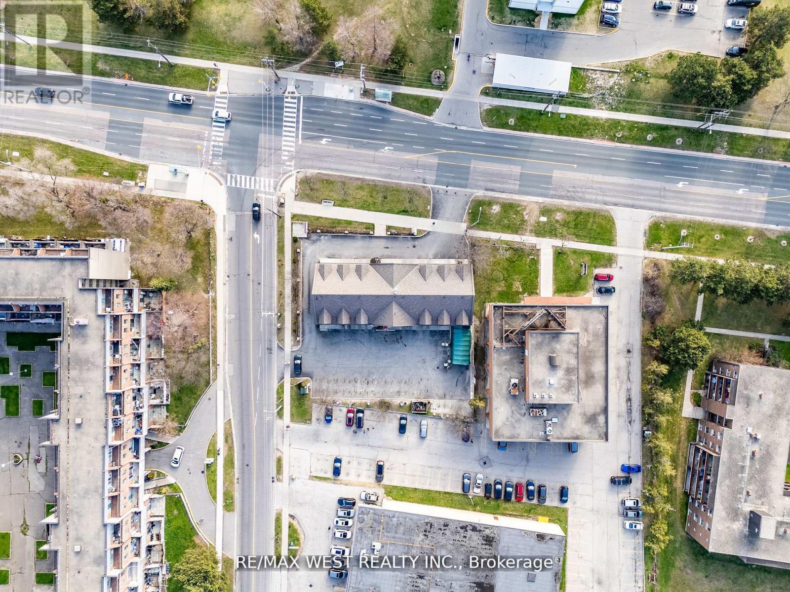 2800 Jane Street, Toronto, Ontario  M3N 2H9 - Photo 7 - W12741520