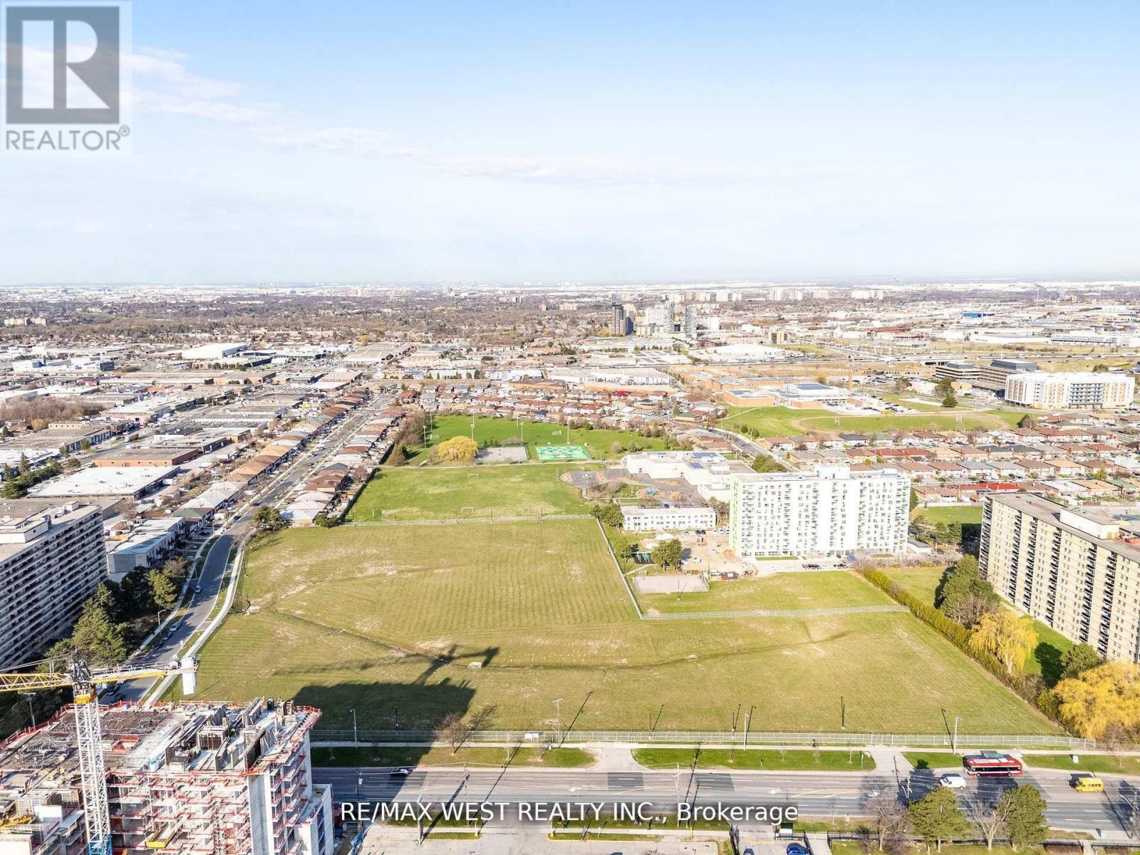 2800 Jane Street, Toronto, Ontario  M3N 2H9 - Photo 9 - W12741520