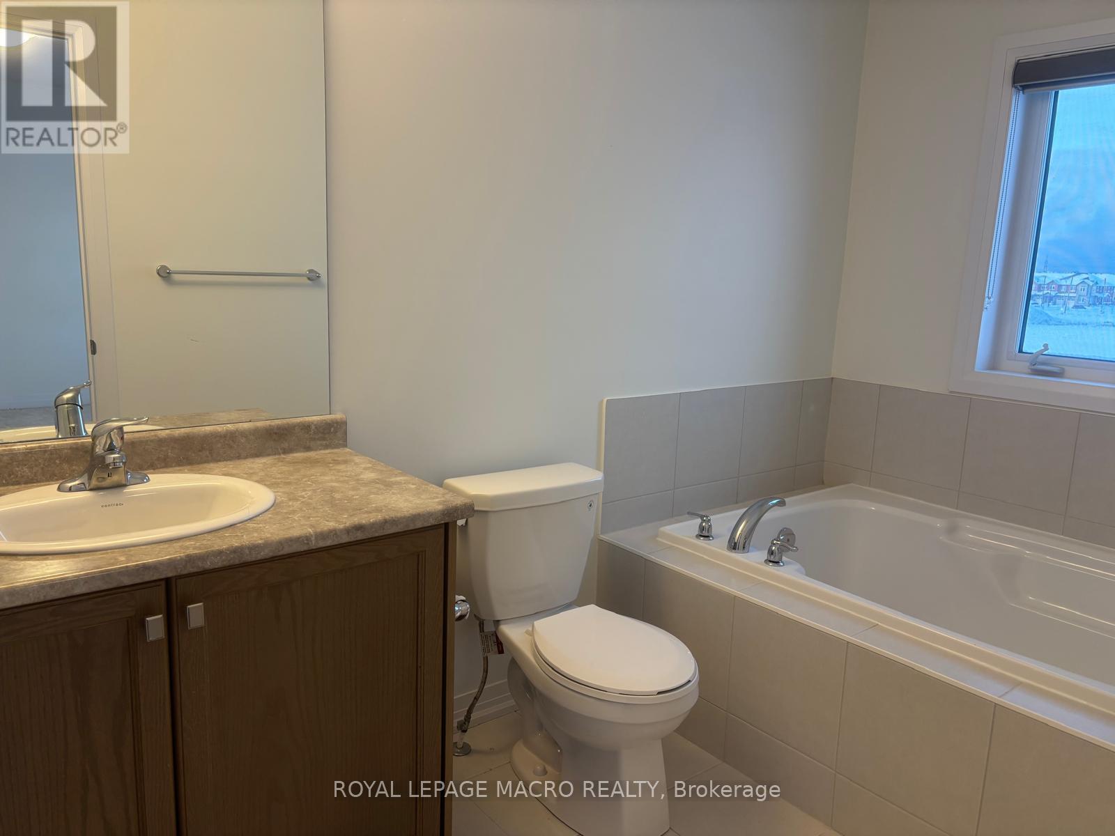 106 Selection Heights, Thorold, Ontario  L2V 0N7 - Photo 23 - X12741508