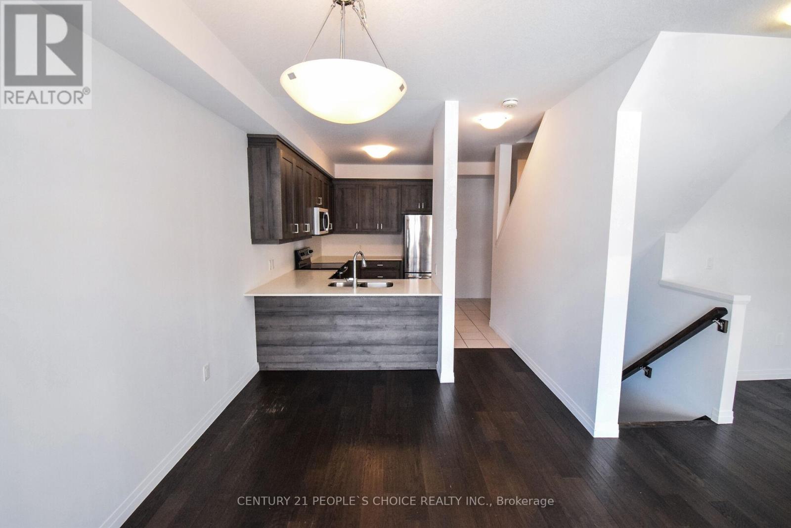 15 Hoffman Lane, Hamilton, Ontario  L9G 0H2 - Photo 13 - X12741564