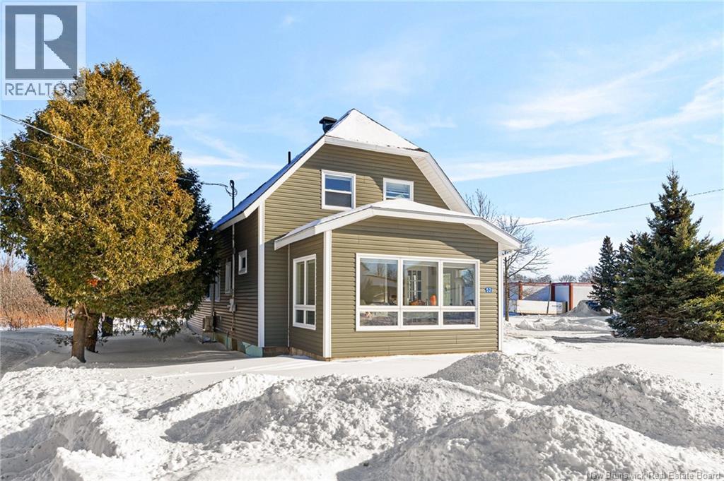 52 Acadie, Richibucto, New Brunswick  E4W 3V7 - Photo 2 - NB132911