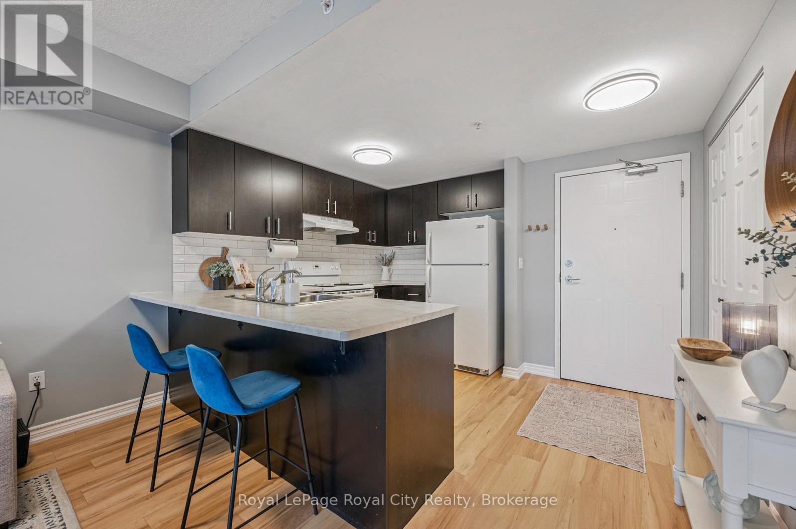 309 - 41 Goodwin Drive, Guelph, Ontario  N1L 0E7 - Photo 5 - X12741680