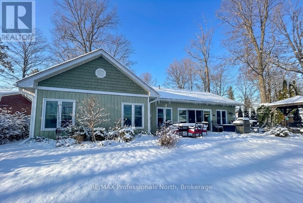 563 DALHAVEN ROAD, Selwyn, Ontario