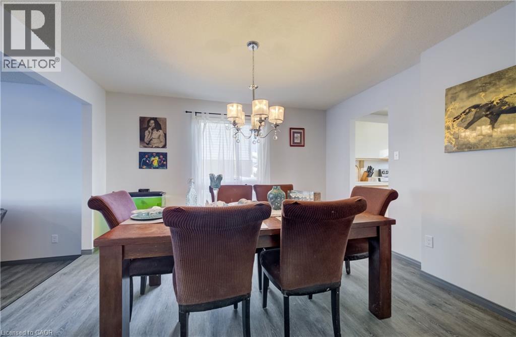 24 Old Maple Lane, Kitchener, Ontario  N2N 2K4 - Photo 7 - 40800356