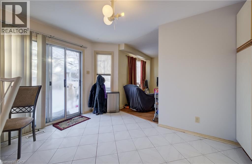 24 Old Maple Lane, Kitchener, Ontario  N2N 2K4 - Photo 12 - 40800356