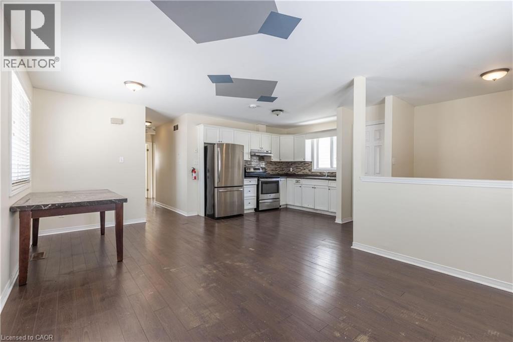 138 Carlton Street, St. Catharines, Ontario  L2R 7S6 - Photo 5 - 40801574