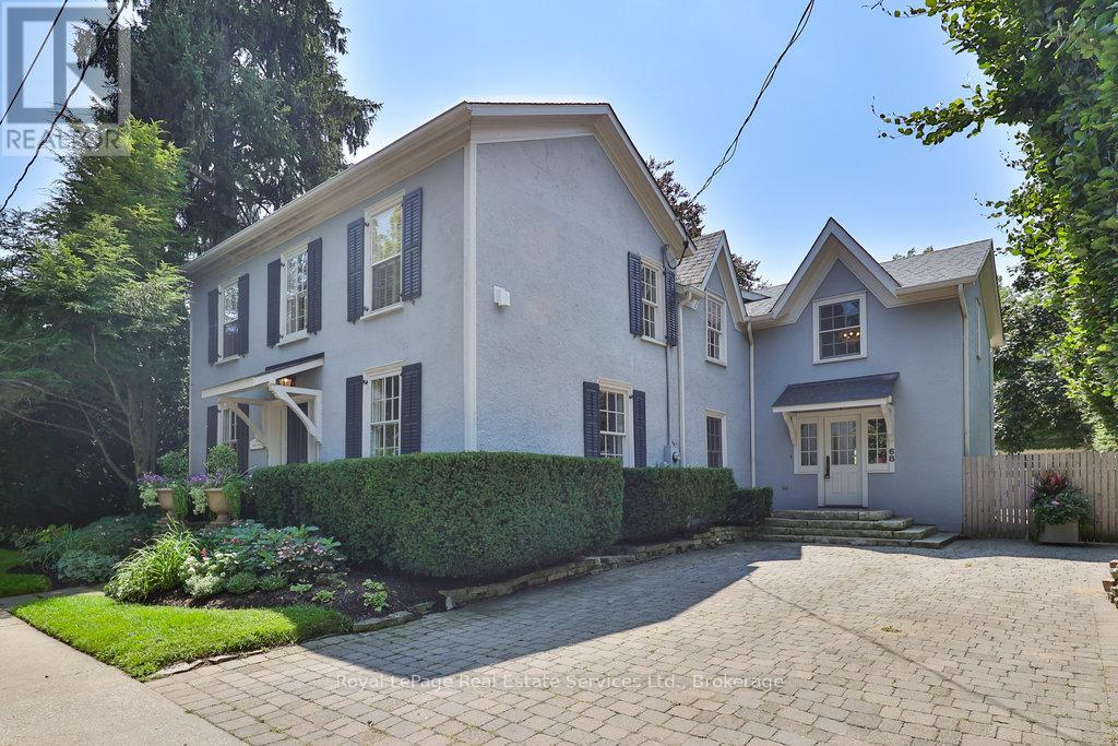 68 Thomas Street, Oakville, Ontario  L6J 3A4 - Photo 3 - W12741778