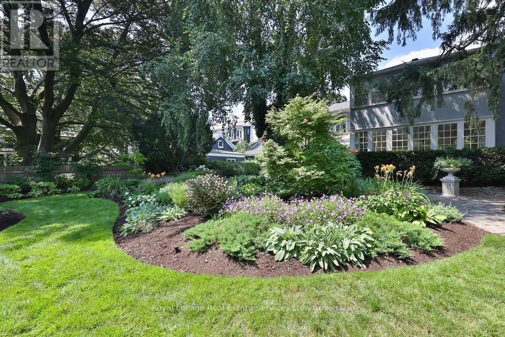 68 Thomas Street, Oakville, Ontario  L6J 3A4 - Photo 42 - W12741778