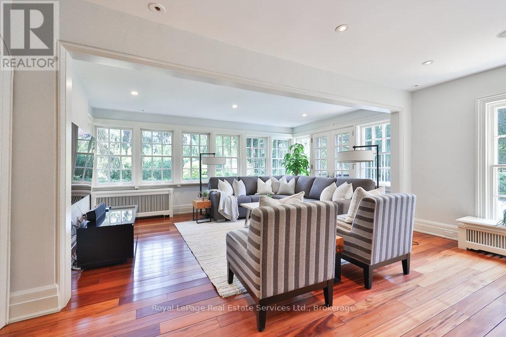 68 Thomas Street, Oakville, Ontario  L6J 3A4 - Photo 7 - W12741778