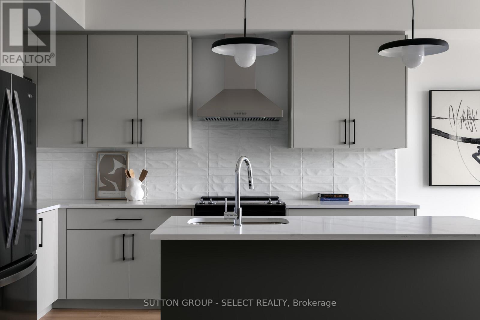 29 Optimist Drive, Southwold, Ontario  N5P 3T2 - Photo 6 - X12741726