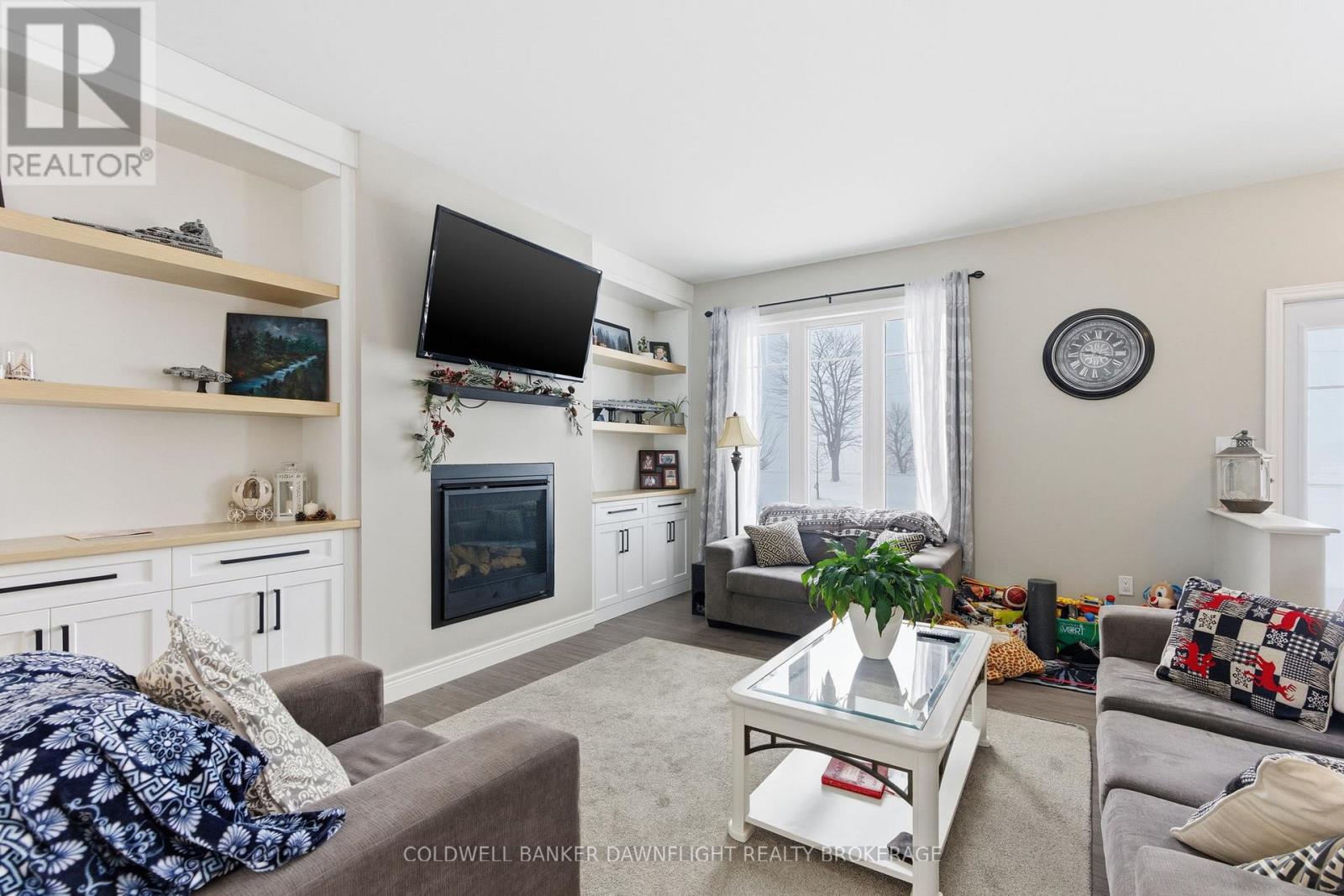 60 Victoria Avenue W, South Huron, Ontario  N0M 1M0 - Photo 12 - X12741770