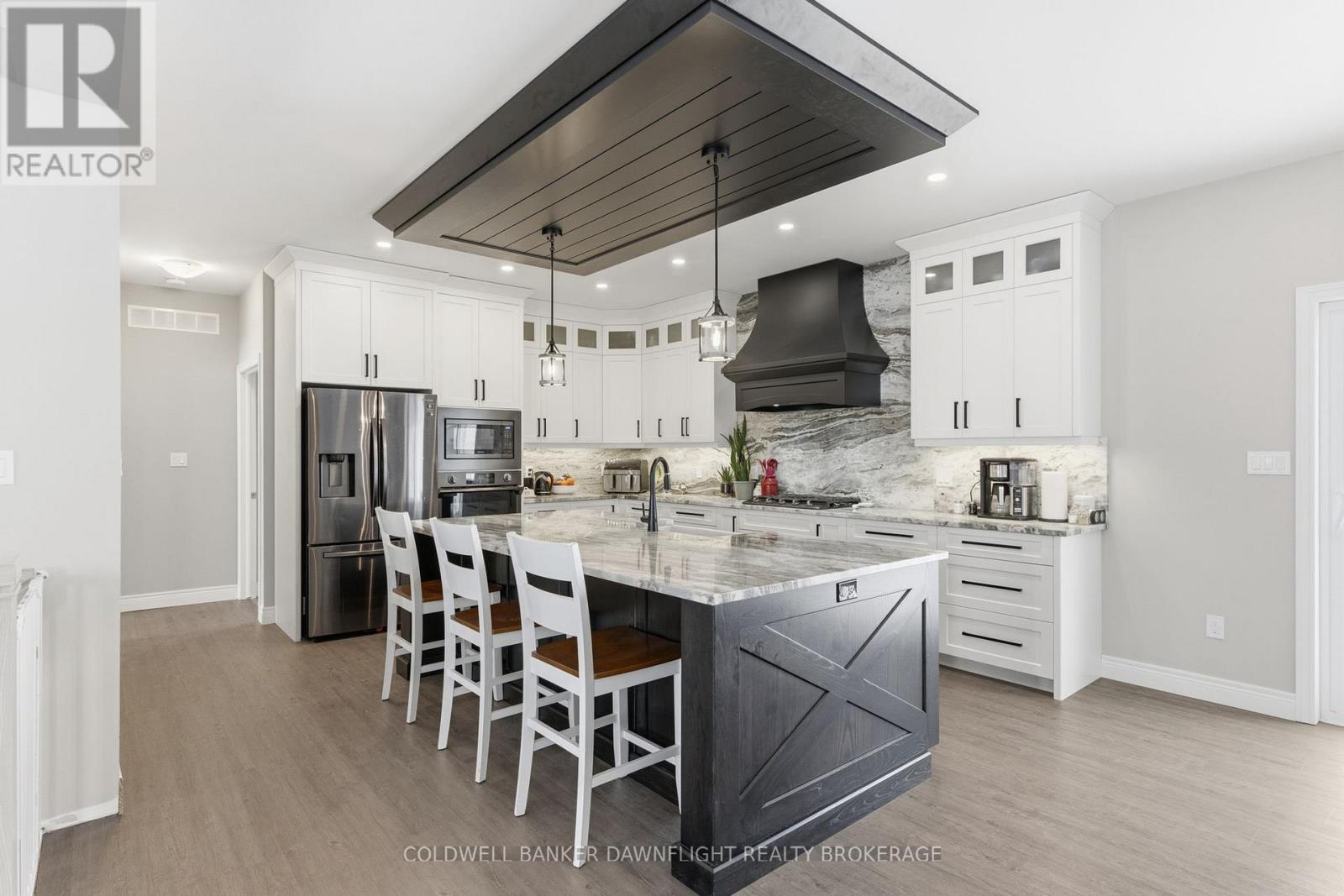 60 Victoria Avenue W, South Huron, Ontario  N0M 1M0 - Photo 13 - X12741770