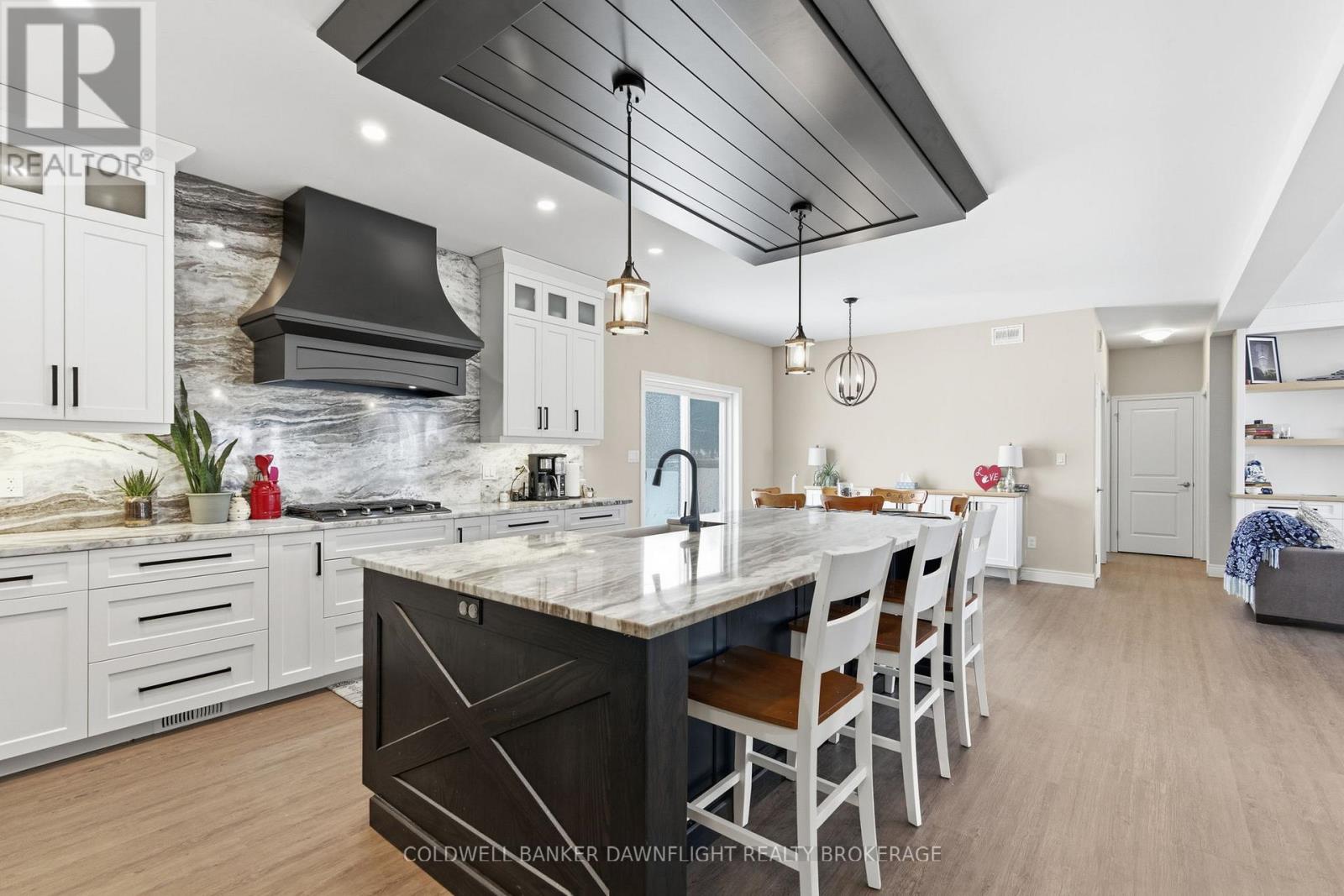 60 Victoria Avenue W, South Huron, Ontario  N0M 1M0 - Photo 20 - X12741770