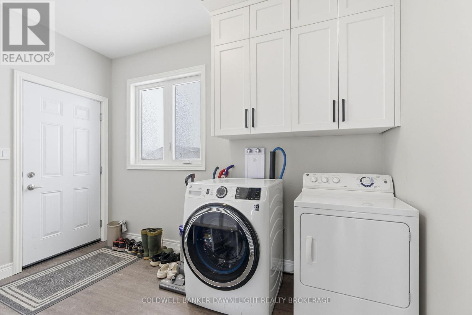 60 Victoria Avenue W, South Huron, Ontario  N0M 1M0 - Photo 35 - X12741770