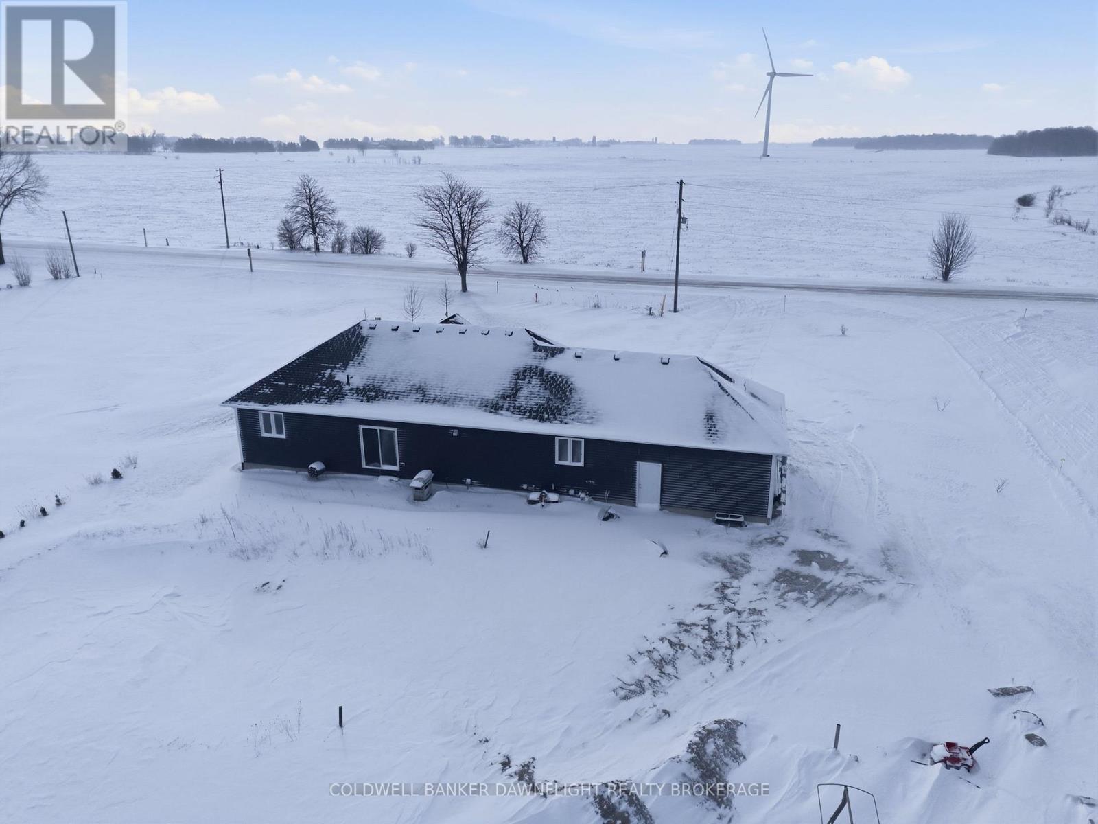 60 Victoria Avenue W, South Huron, Ontario  N0M 1M0 - Photo 42 - X12741770