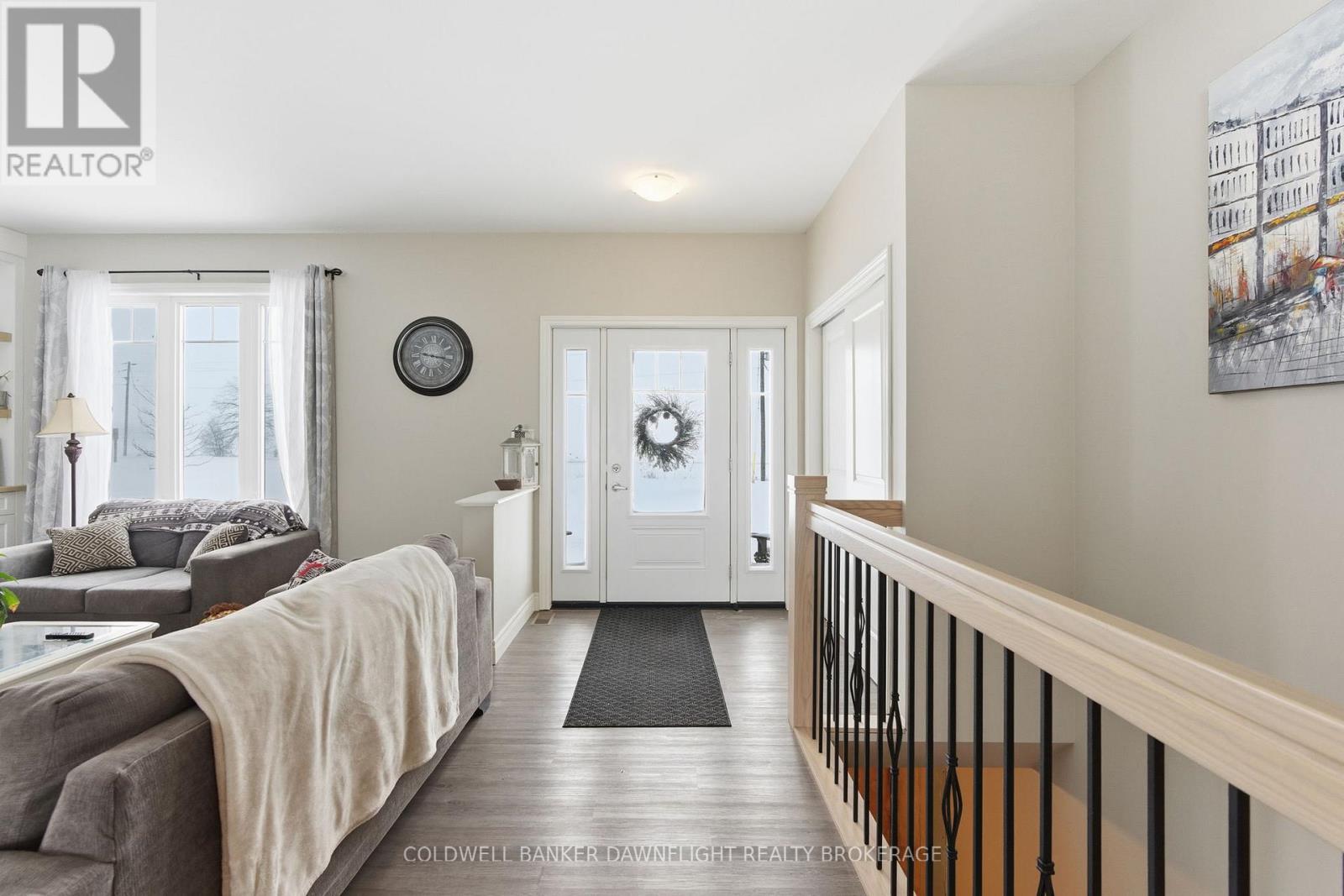 60 Victoria Avenue W, South Huron, Ontario  N0M 1M0 - Photo 7 - X12741770