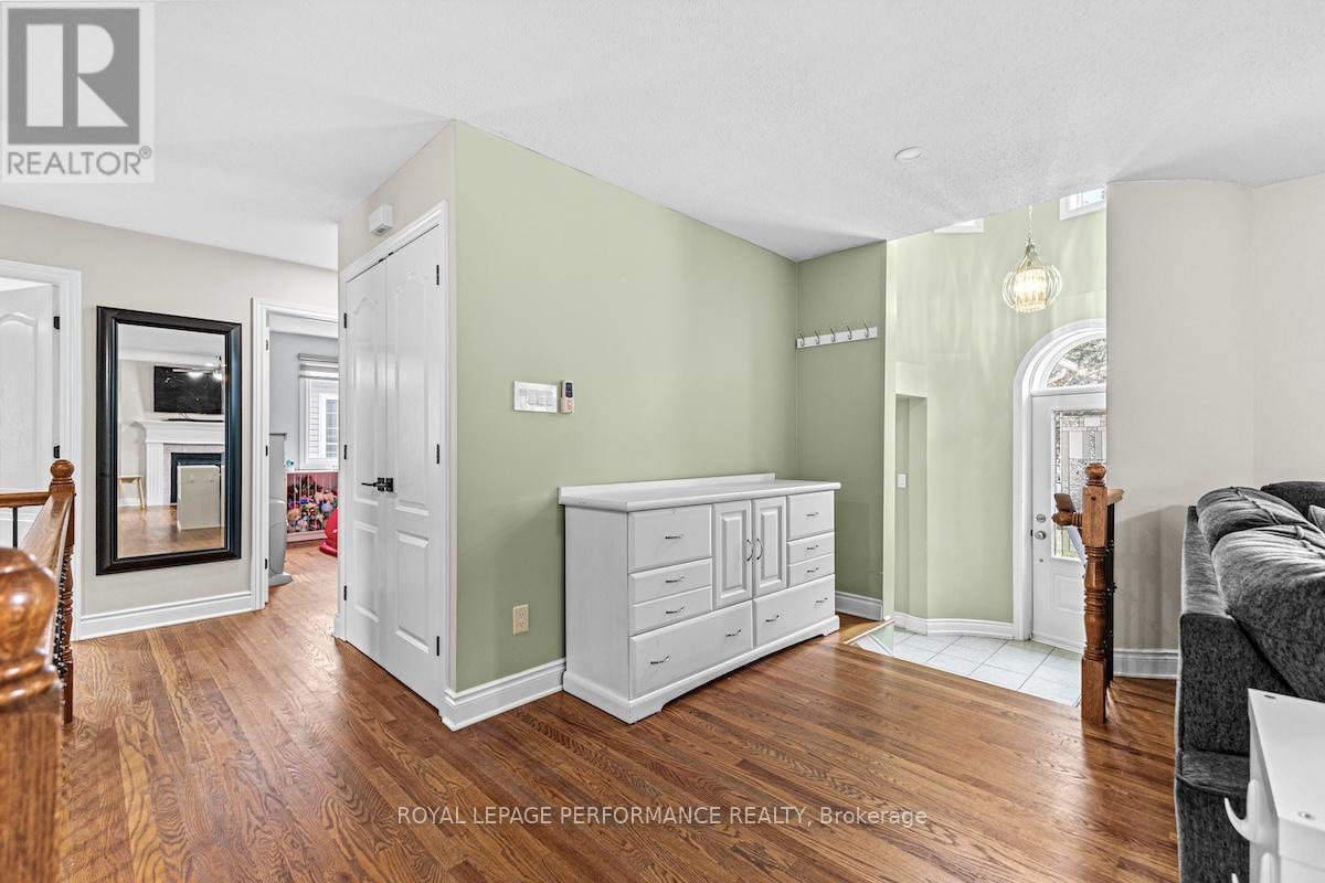 7 Settlement Lane, Russell, Ontario  K4R 0A4 - Photo 15 - X12741624