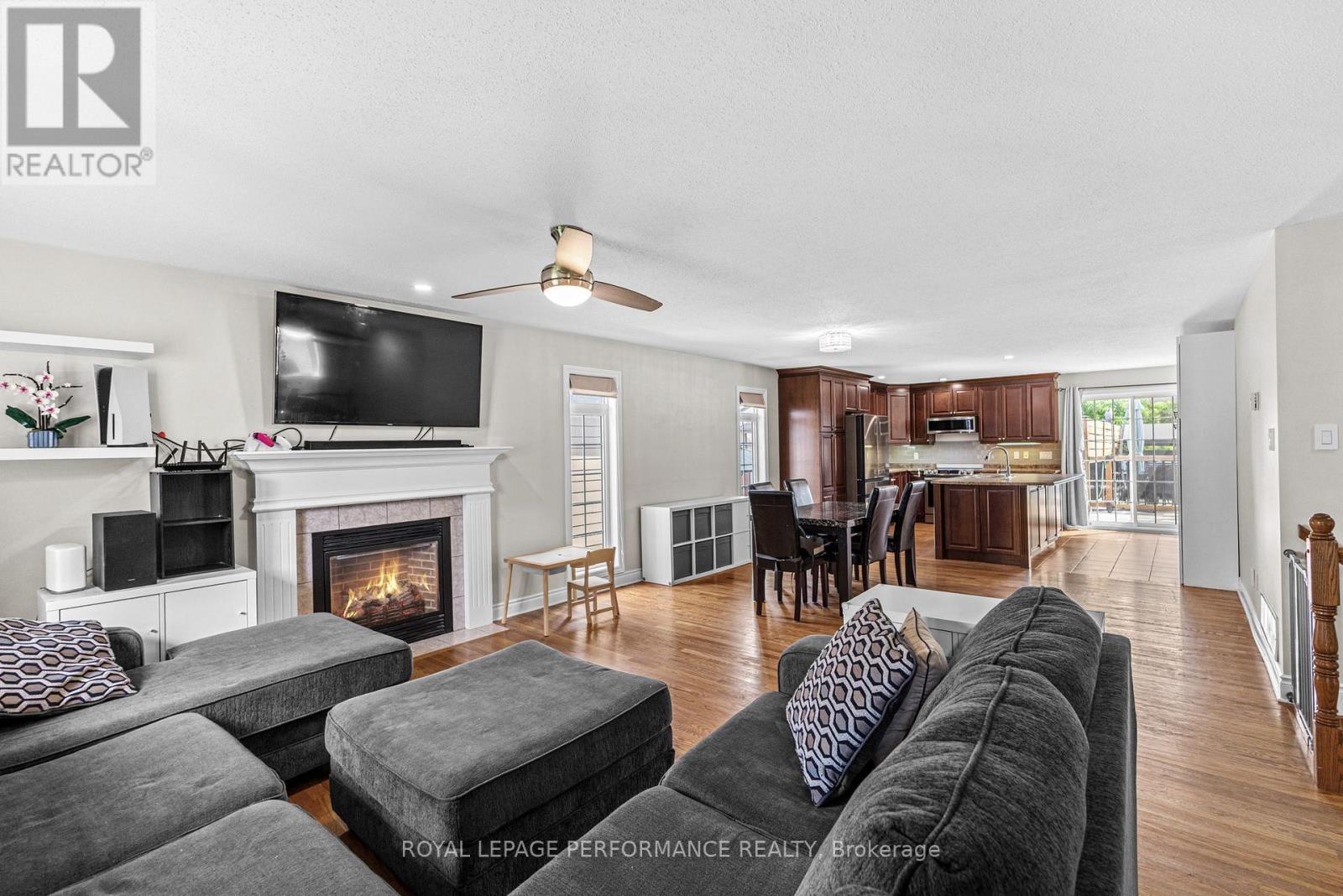 7 Settlement Lane, Russell, Ontario  K4R 0A4 - Photo 5 - X12741624