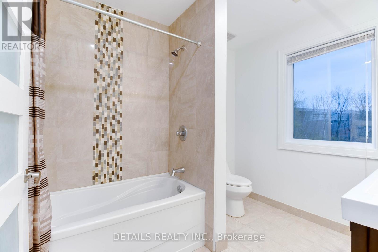 1106 Bathgate Drive, Ottawa, Ontario K1J 8G1 - Photo 27 - X12741714