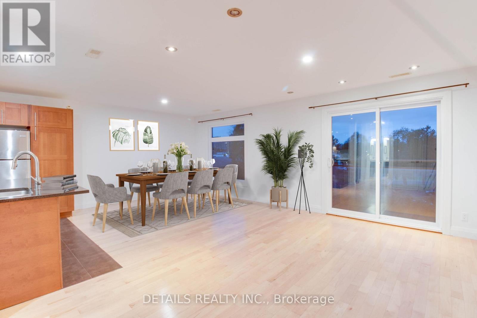 1106 Bathgate Drive, Ottawa, Ontario K1J 8G1 - Photo 7 - X12741714