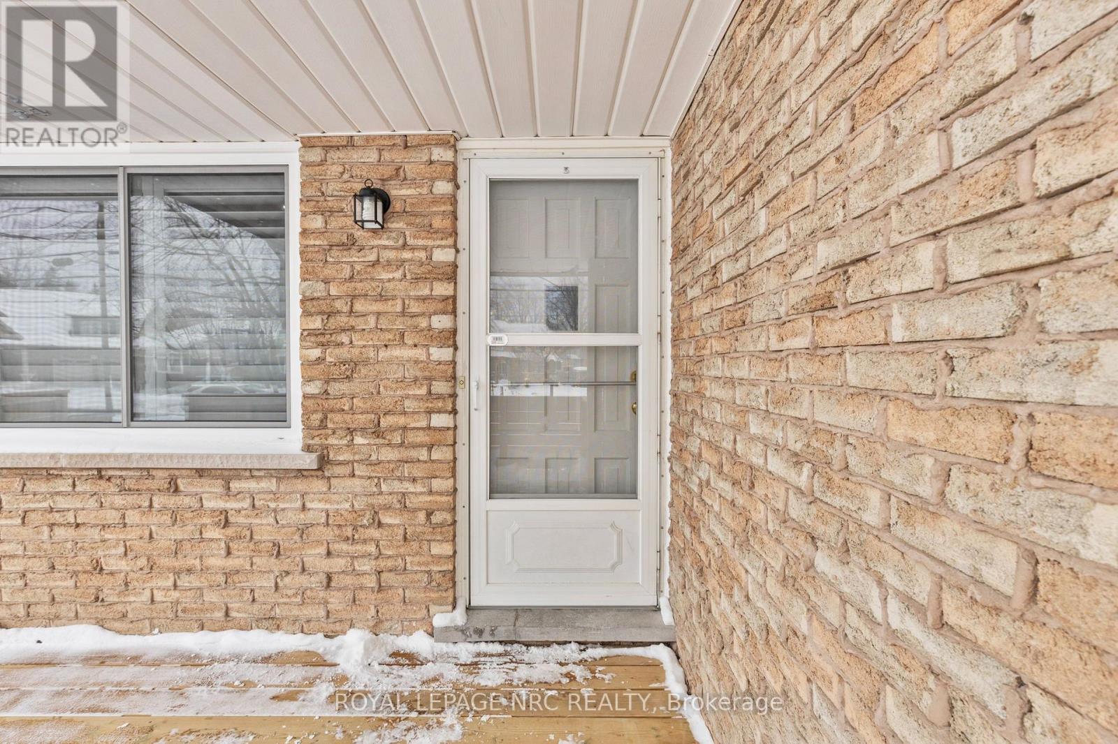 195 Rykert Street, St. Catharines, Ontario  L2S 2B5 - Photo 5 - X12741734