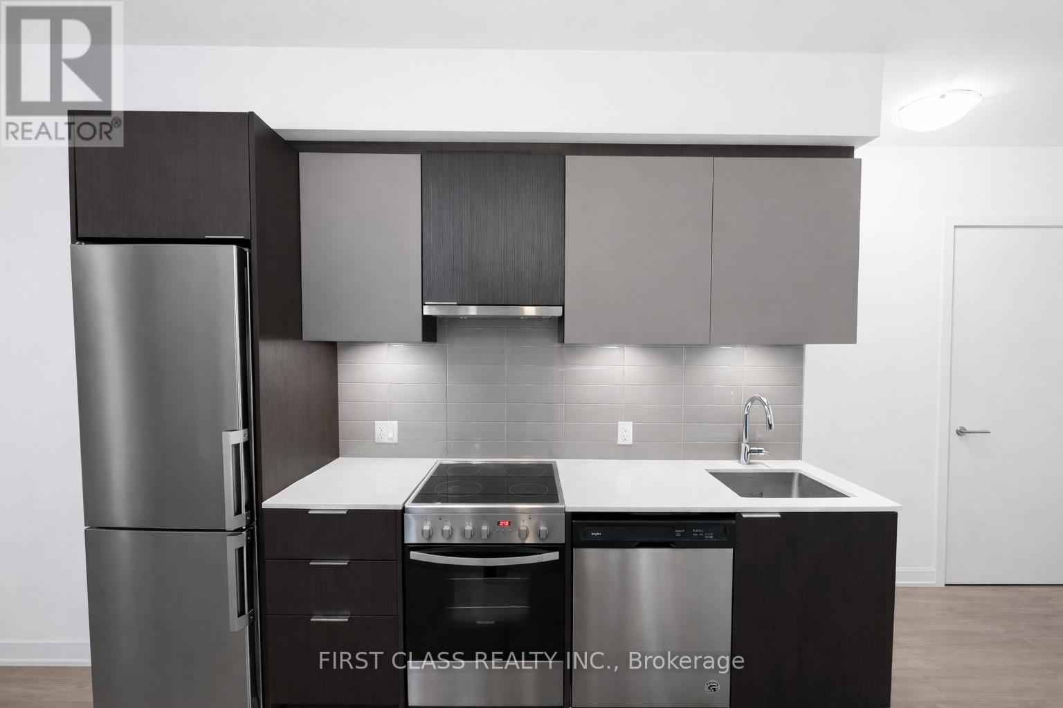 1308 - 203 College  Street, Toronto, Ontario  M5T 1P9 - Photo 10 - C12741316