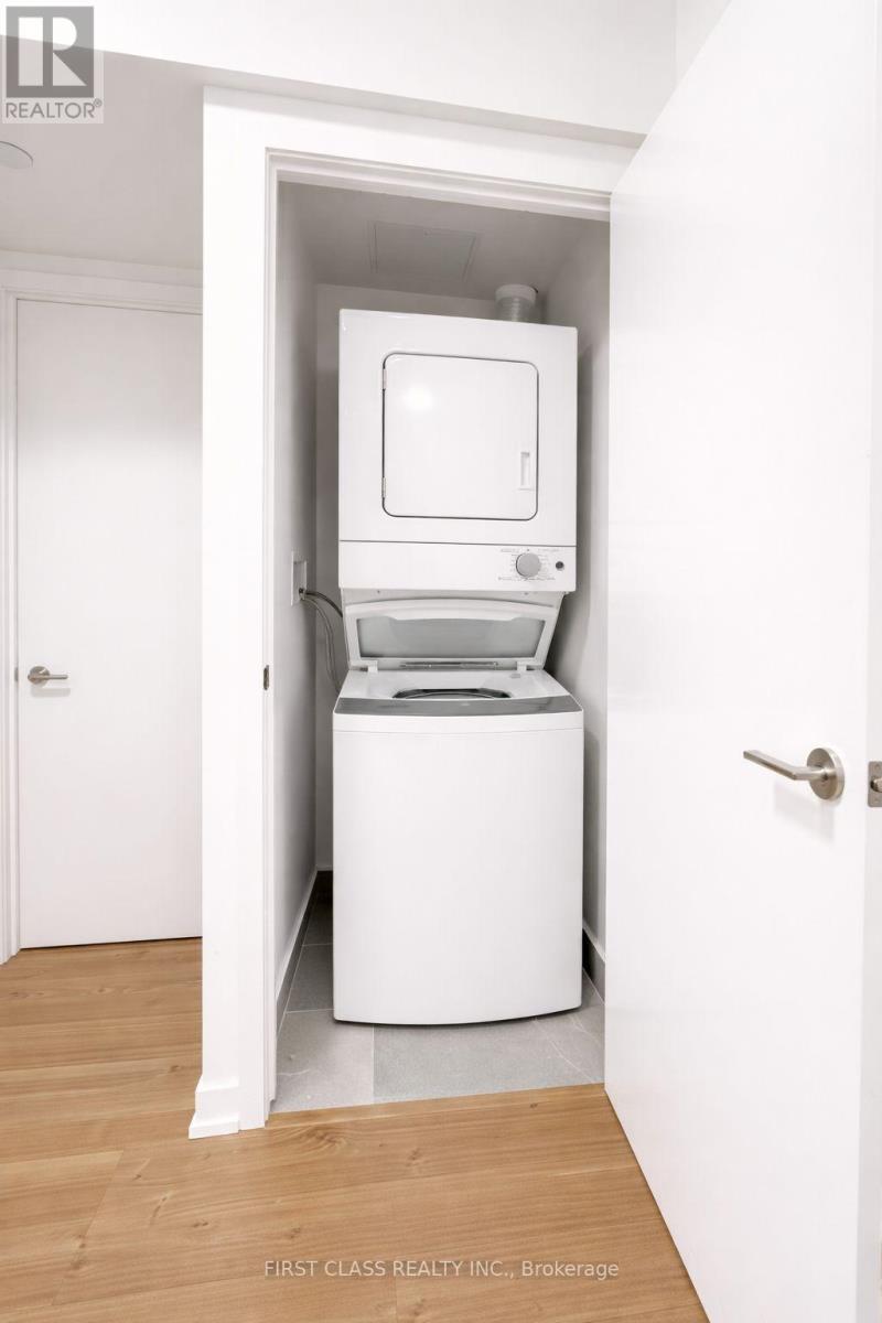 1308 - 203 College  Street, Toronto, Ontario  M5T 1P9 - Photo 15 - C12741316