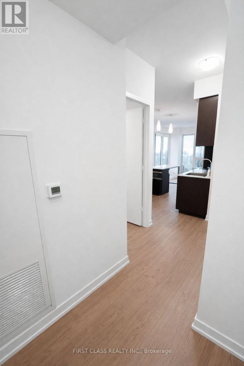 1308 - 203 College  Street, Toronto, Ontario  M5T 1P9 - Photo 4 - C12741316