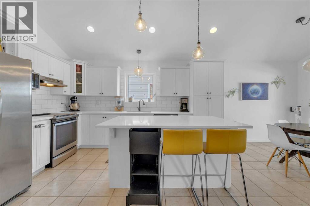 18 Lampard Crescent, Red Deer, Alberta  T4R 2W8 - Photo 4 - A2279781