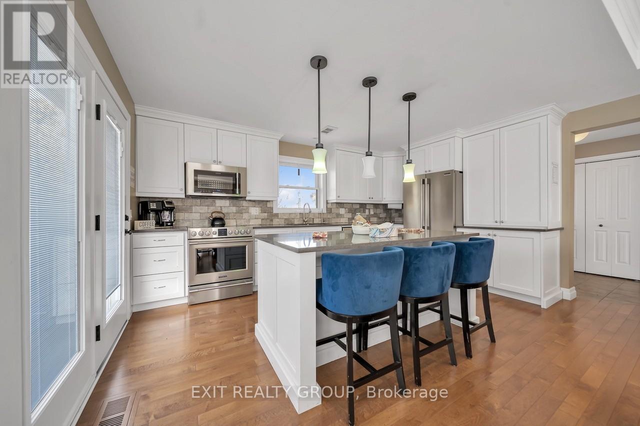 1531 Foxboro-Stirling Road, Quinte West (Sidney Ward), Ontario  K0K 3E0 - Photo 14 - X12741598