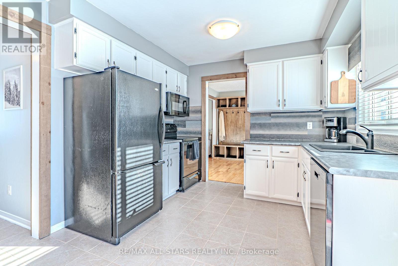 1 Mancini Drive, Kawartha Lakes, Ontario  K0M 2T0 - Photo 16 - X12741612