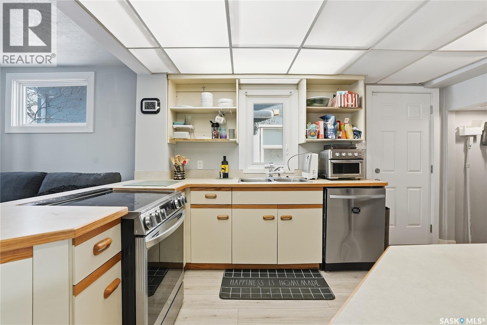 209 28th Street W, Saskatoon, Saskatchewan  S7L 0K4 - Photo 8 - SK027592