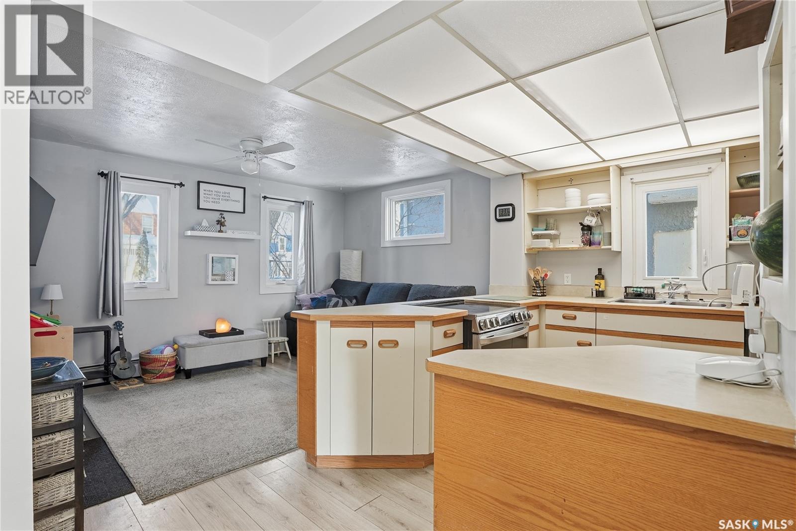 209 28th Street W, Saskatoon, Saskatchewan  S7L 0K4 - Photo 10 - SK027592