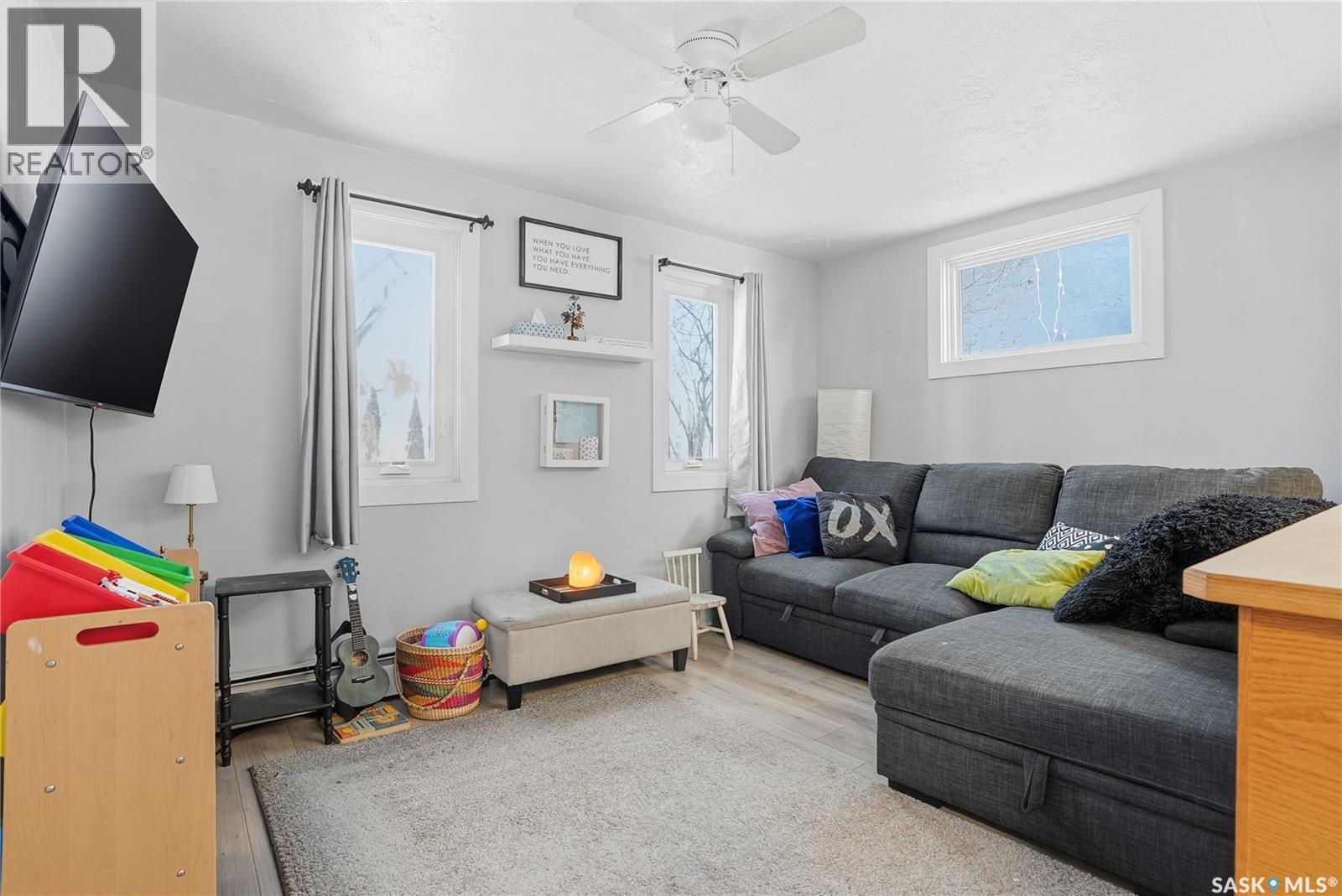 209 28th Street W, Saskatoon, Saskatchewan  S7L 0K4 - Photo 6 - SK027592