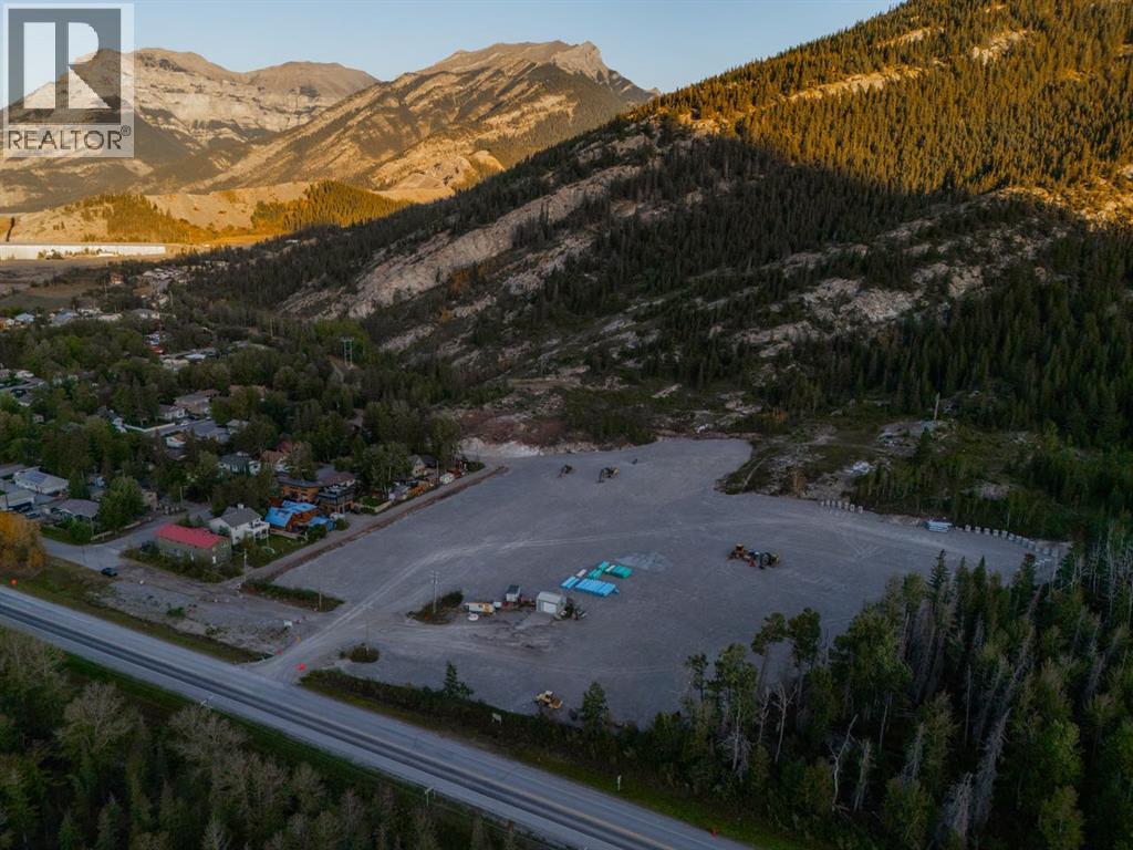 17 Exshaw Mountain Gateway, Exshaw, Alberta  T0L 2C0 - Photo 2 - A2265645