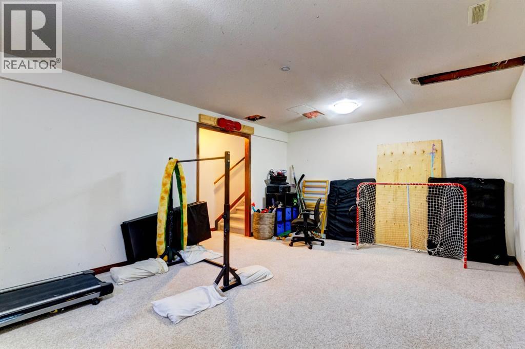 303 Pioneer Road, Canmore, Alberta  T1W 1E8 - Photo 24 - A2268124