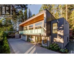 8224 ALPINE WAY, Whistler, British Columbia