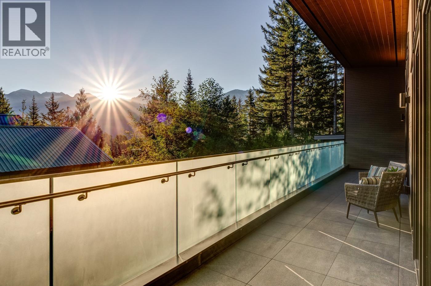 8224 Alpine Way, Whistler, British Columbia  V8E 0G2 - Photo 4 - R3084784