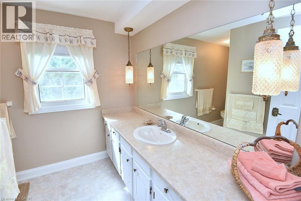 142 Marigold Court, Ancaster, Ontario  L9G 3M3 - Photo 32 - 40800680