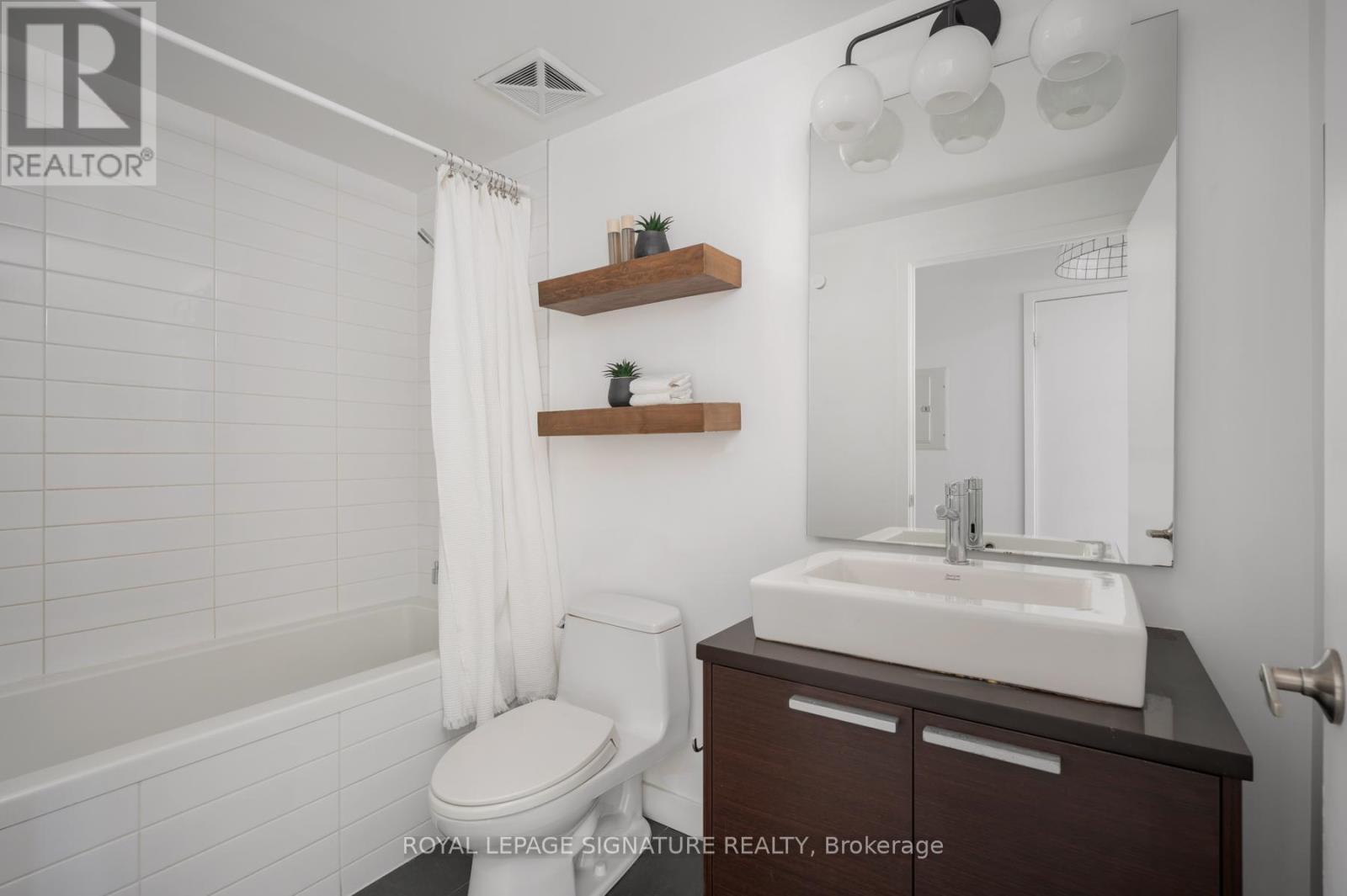 1105 - 138 Princess Street, Toronto, Ontario  M5A 0B1 - Photo 14 - C12741628