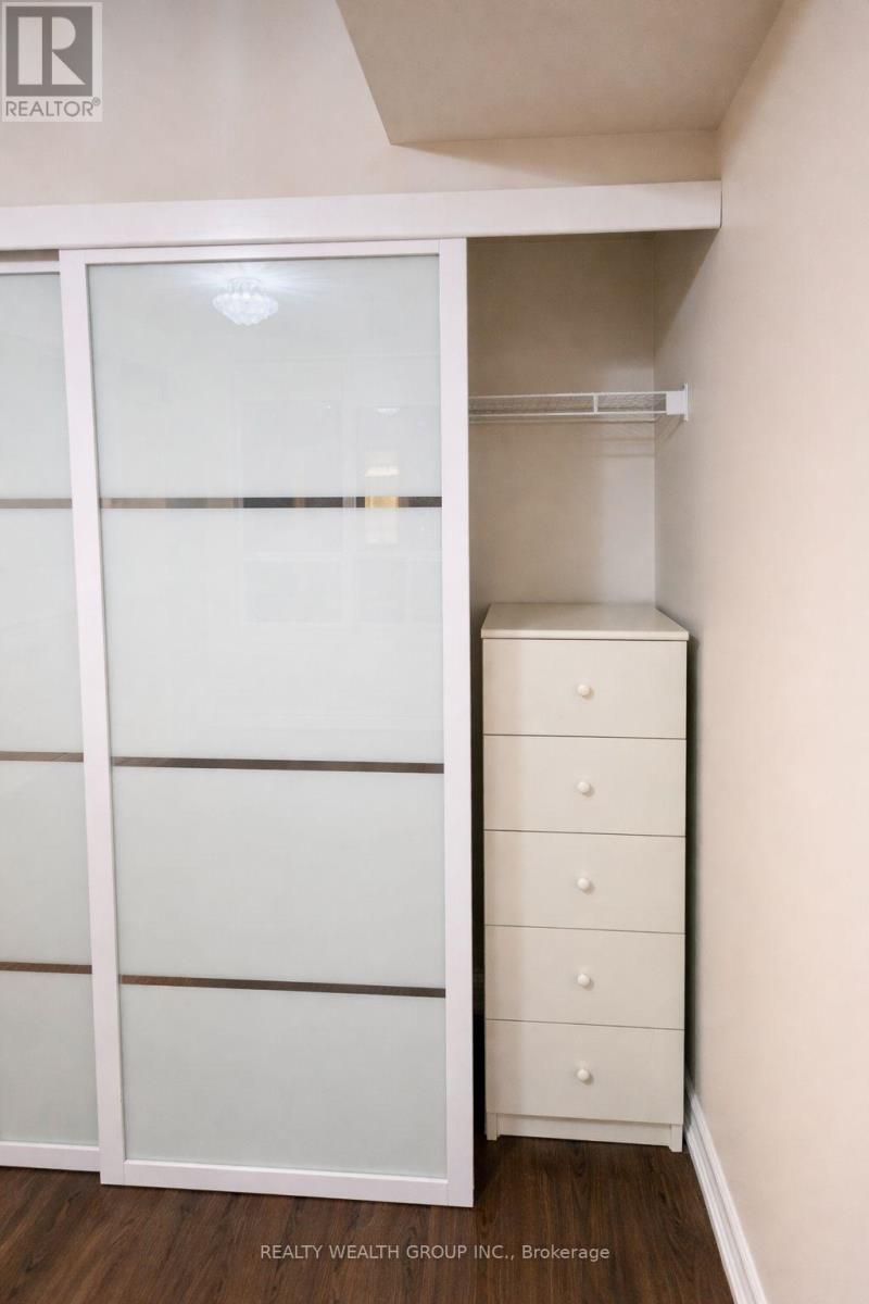 404 - 17 Barberry Place, Toronto, Ontario  M2K 3E2 - Photo 9 - C12741706