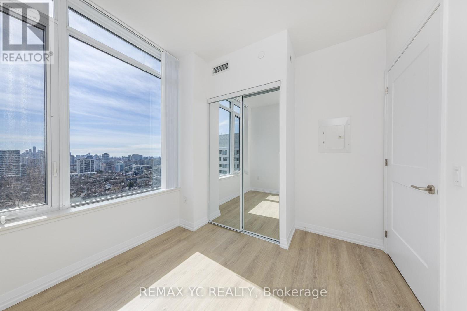 2613 - 50 Dunfield Avenue, Toronto, Ontario  M4S 0E4 - Photo 10 - C12741750