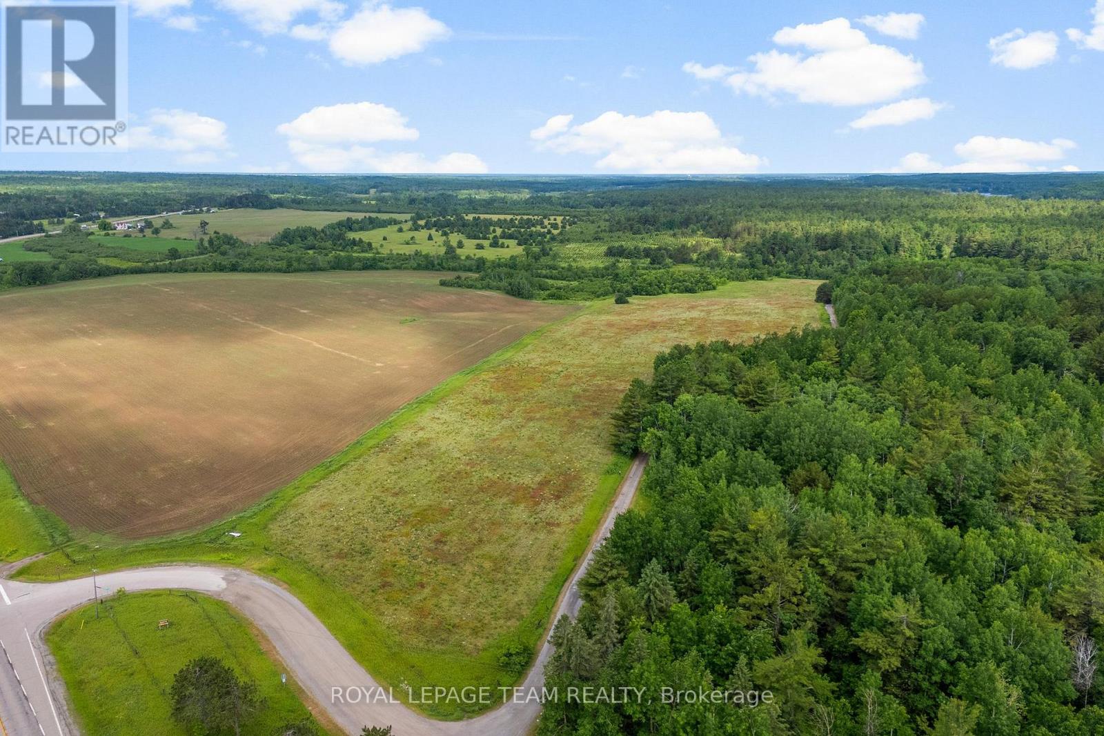 00 Sarah Prissilla Drive, Whitewater Region, Ontario  K0J 1Y0 - Photo 6 - X12741766