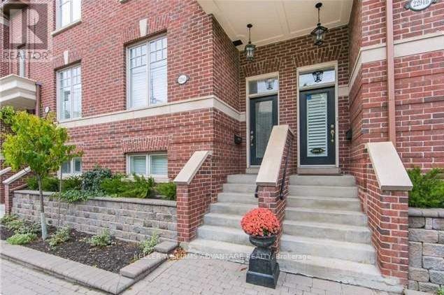 2294A QUEEN STREET E, Toronto, Ontario