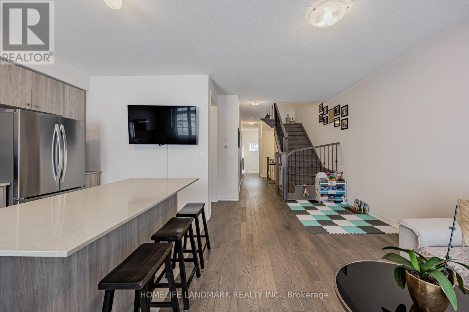 1102 Pisces Trail, Pickering, Ontario  L1X 0P8 - Photo 11 - E12741684