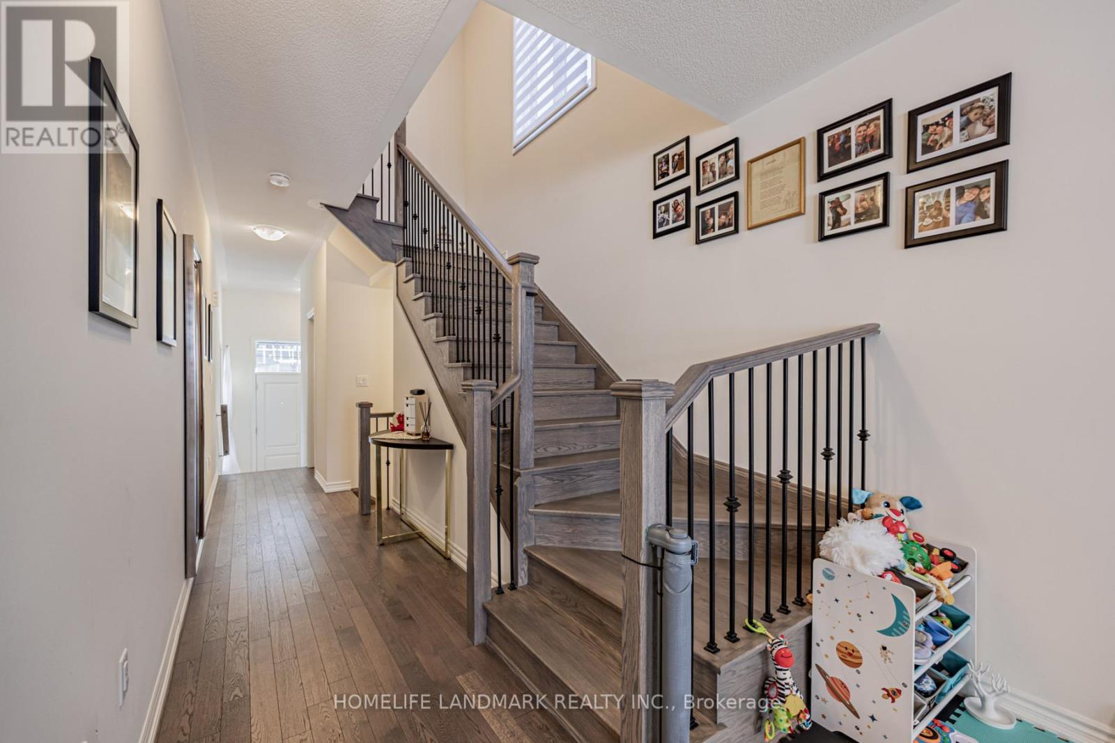 1102 Pisces Trail, Pickering, Ontario  L1X 0P8 - Photo 13 - E12741684